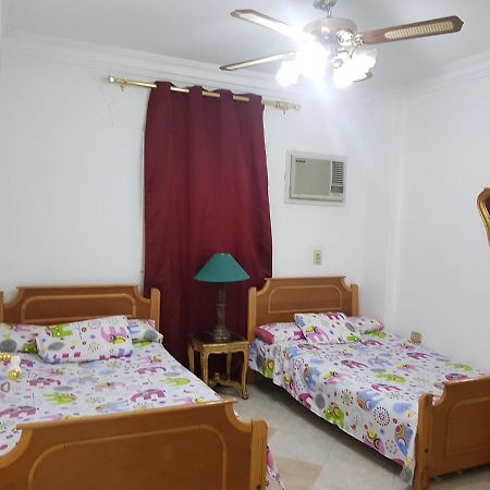 Elegant Apartment In Sheraton Heliopolis Kairo Exteriör bild