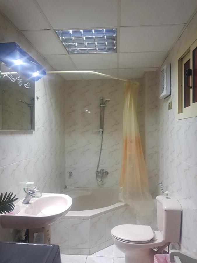 Elegant Apartment In Sheraton Heliopolis Kairo Exteriör bild