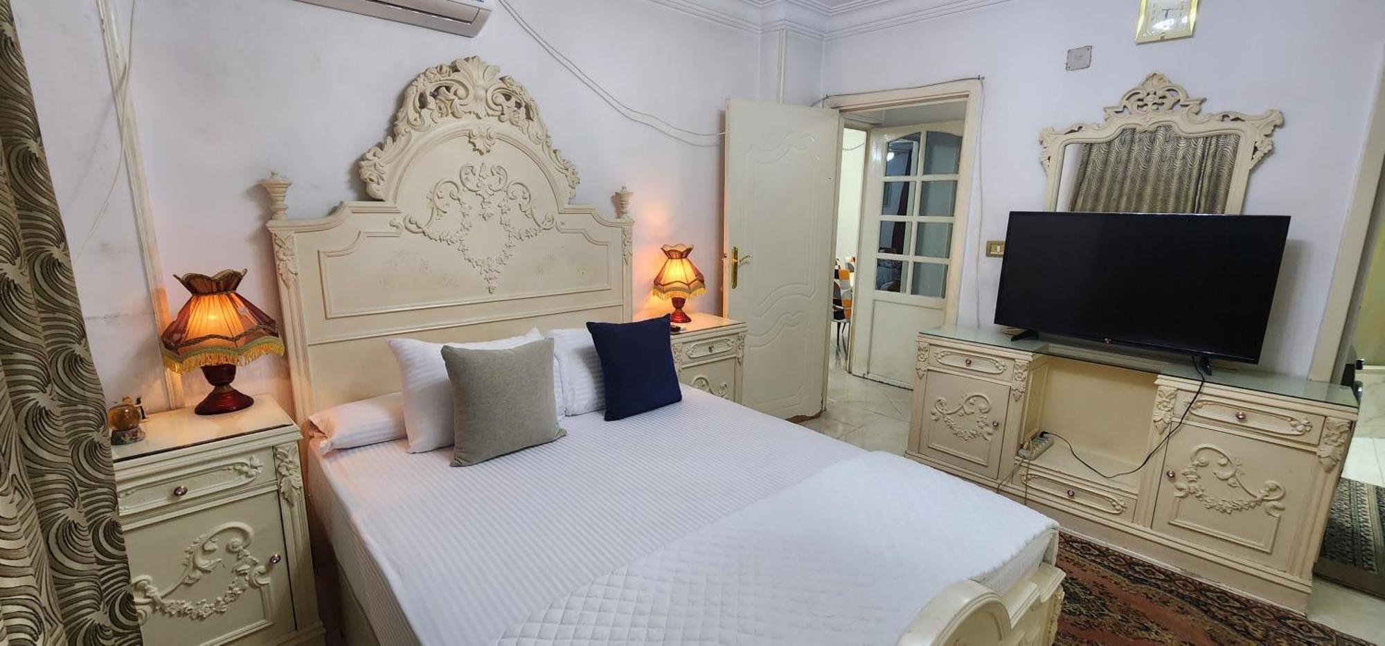 Elegant Apartment In Sheraton Heliopolis Kairo Exteriör bild